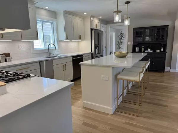 72 Devon Rd, Norwood, MA 02062