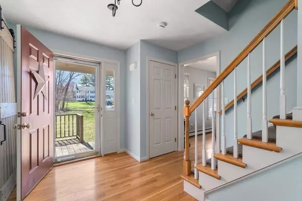 30 Fortune Dr, Norwood, MA 02062