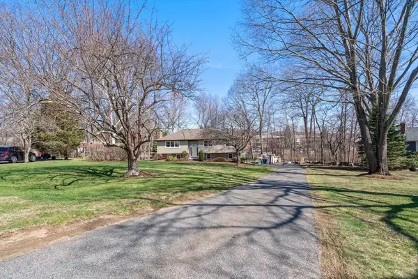 30 Mill Pond Ln, Norwood, MA 02062