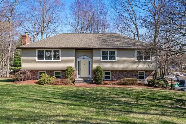 30 Mill Pond Ln, Norwood, MA 02062