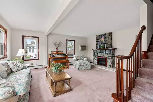 321 Railroad Ave, Norwood, MA 02062