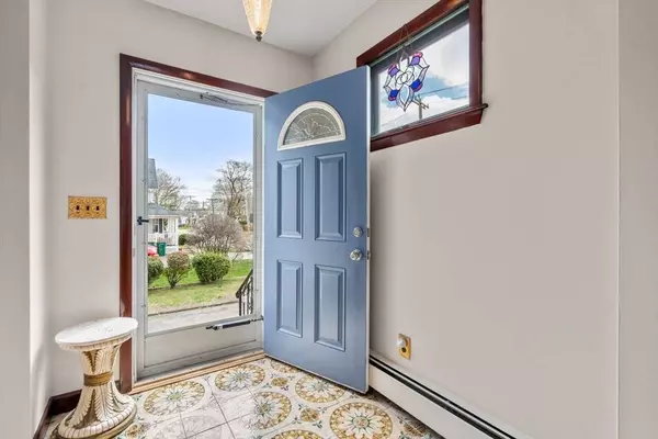 321 Railroad Ave, Norwood, MA 02062