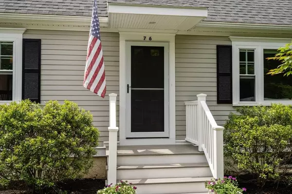 76 Alton St, Walpole, MA 02081