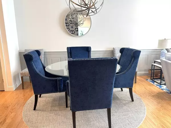 1 Revolution Way #307, Canton, MA 02021