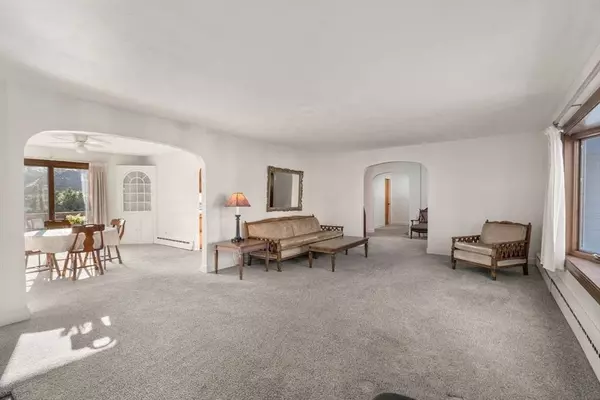 167 Rock St, Norwood, MA 02062