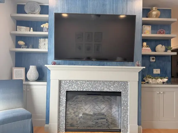 1 Revolution Way #307, Canton, MA 02021