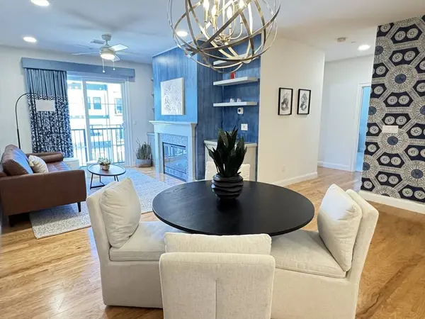 1 Revolution Way #307, Canton, MA 02021