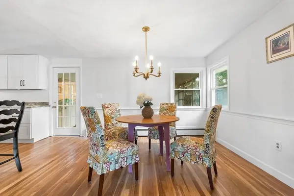 29 Devon Rd, Norwood, MA 02062