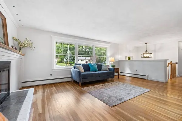 29 Devon Rd, Norwood, MA 02062