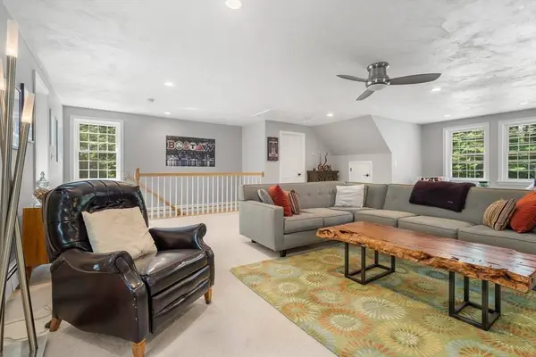 1476 Washington St, Walpole, MA 02081