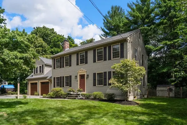 1476 Washington St, Walpole, MA 02081