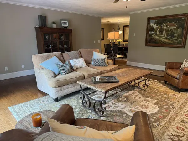 2 Rainbow Pond Dr #7, Walpole, MA 02081