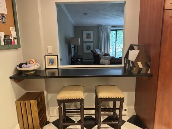 2 Rainbow Pond Dr #7, Walpole, MA 02081