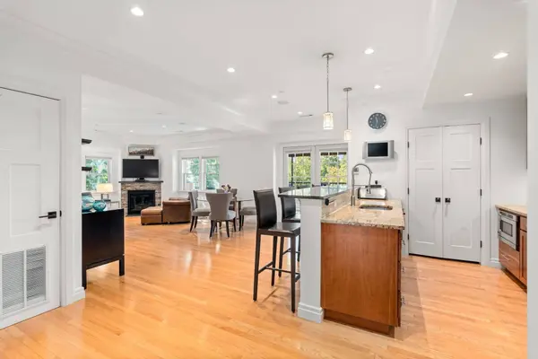 36 Central Ave #16, Milton, MA 02186