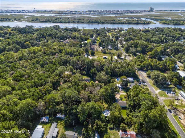 6893 11th ST SW, Ocean Isle Beach, NC 28469