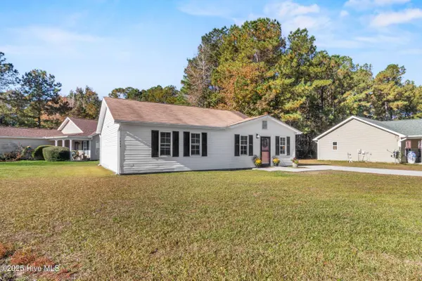 1559 Dorsey LN, Leland, NC 28451