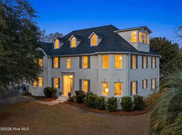 211 Simmons DR, Wilmington, NC 28411