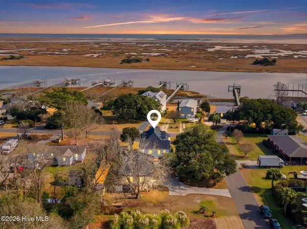 211 Simmons DR, Wilmington, NC 28411