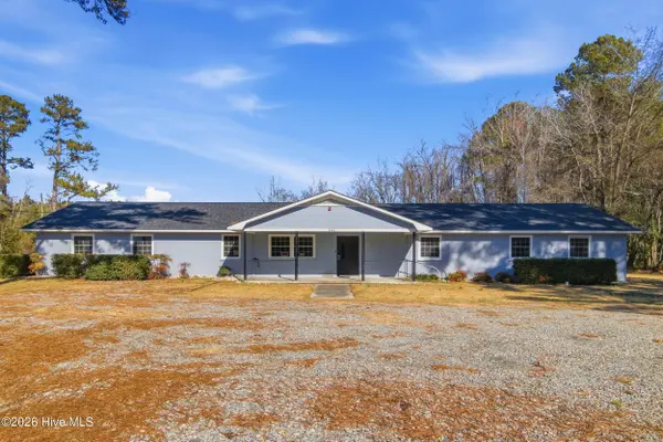 800 N Teachey RD, Wallace, NC 28466