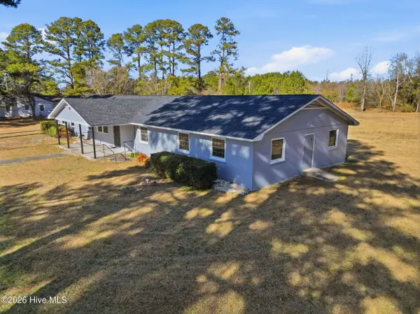 800 N Teachey RD, Wallace, NC 28466