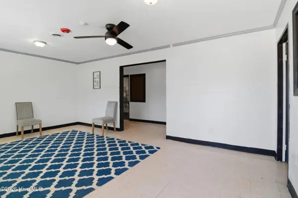 800 N Teachey RD, Wallace, NC 28466