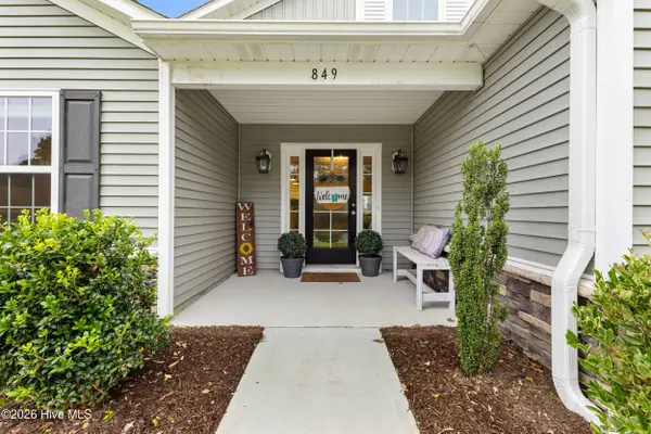 849 Rolling Pines Loop RD, Leland, NC 28451