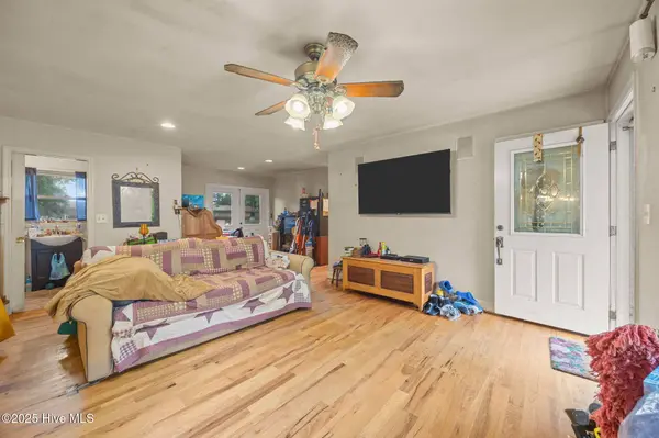 720 Lea DR, Hampstead, NC 28443