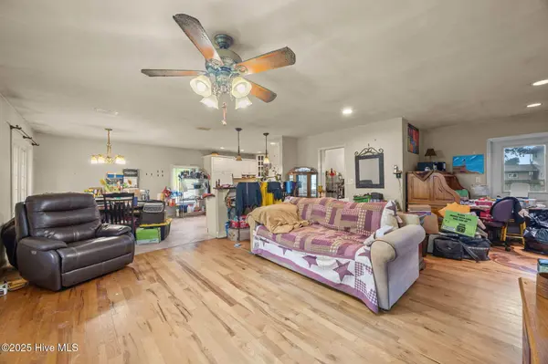 720 Lea DR, Hampstead, NC 28443