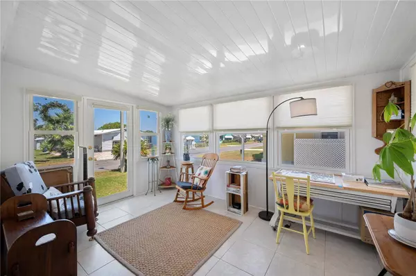 1506 LONGBOW DR, Lakeland, FL 33810