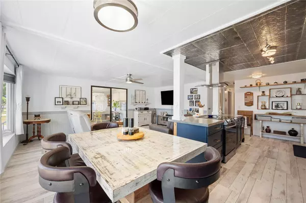 1506 LONGBOW DR, Lakeland, FL 33810