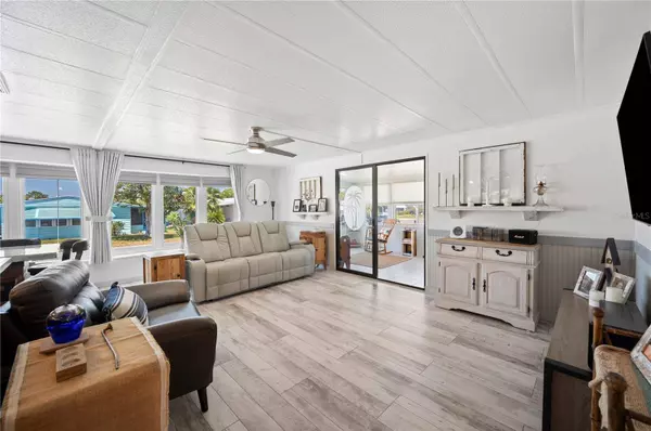 1506 LONGBOW DR, Lakeland, FL 33810