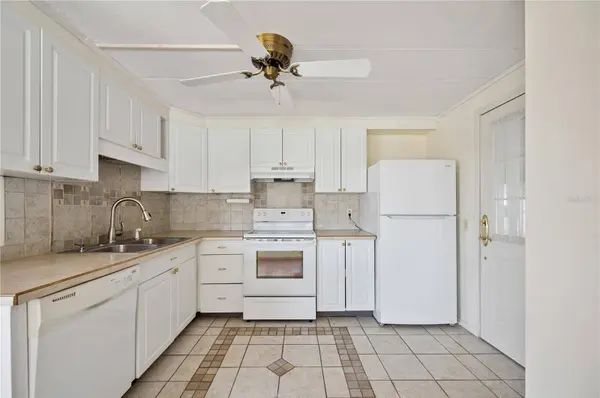 1610 REYNOLDS RD #214, Lakeland, FL 33801