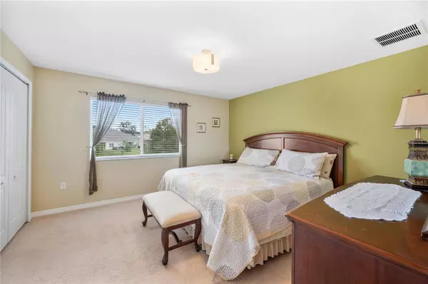 4038 WINDING VINE DR, Lakeland, FL 33812