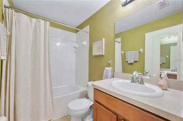 4038 WINDING VINE DR, Lakeland, FL 33812