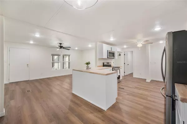 2160 LOIS BLVD, Lake Alfred, FL 33850