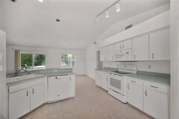 6217 CROSS CREEK BLVD, Lakeland, FL 33813