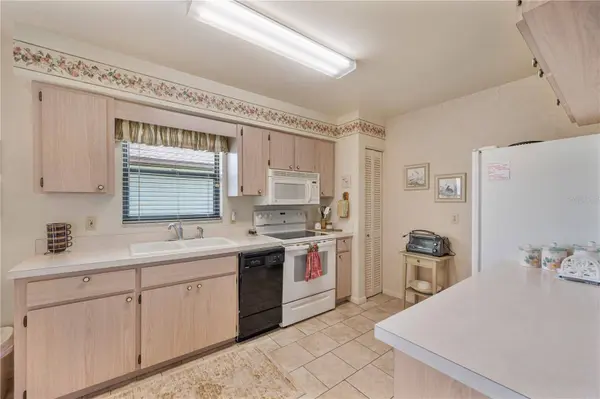4918 PLEASANT HOLLOW TRL, Lakeland, FL 33811