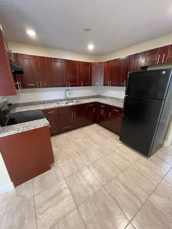 2514 Avenue I, Fort Pierce, FL 34947