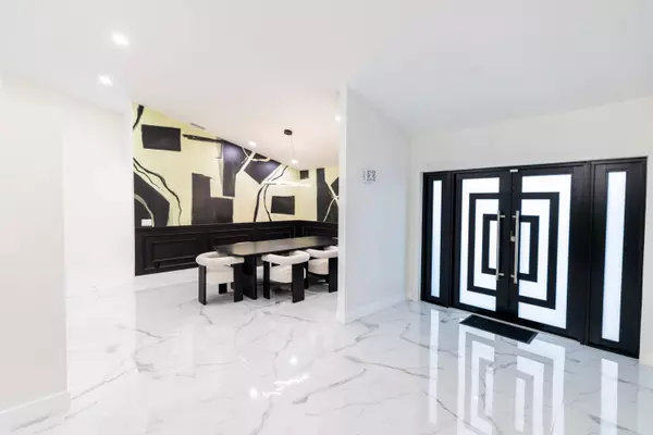 9955 NW 48th DR, Coral Springs, FL 33076