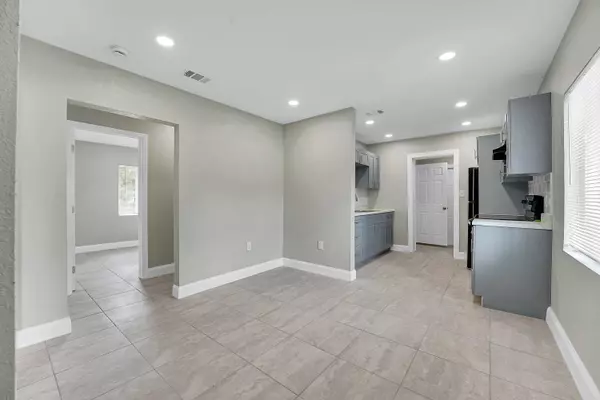 304 N 28th ST, Fort Pierce, FL 34947