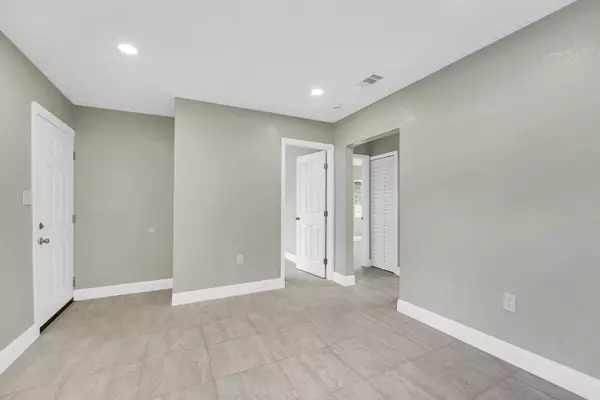 304 N 28th ST, Fort Pierce, FL 34947