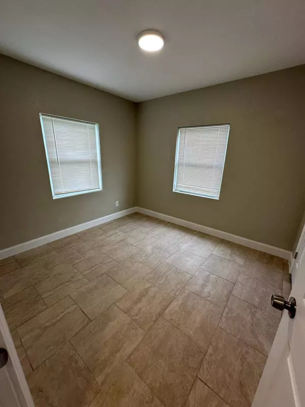 106 S 20th ST, Fort Pierce, FL 34950