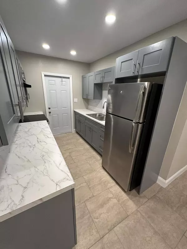 106 S 20th ST, Fort Pierce, FL 34950