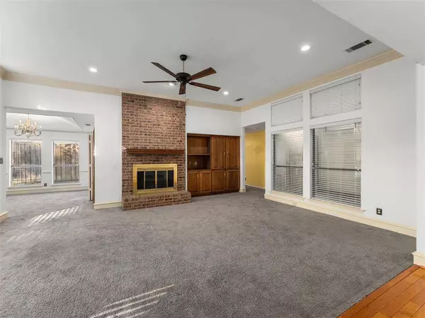 400 Ricker Court, Irving, TX 75061