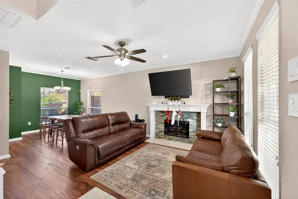 1804 Hunters Ridge Drive, Grapevine, TX 76051