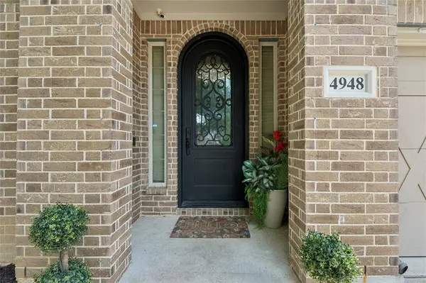 4948 Grinstein Drive, Fort Worth, TX 76244