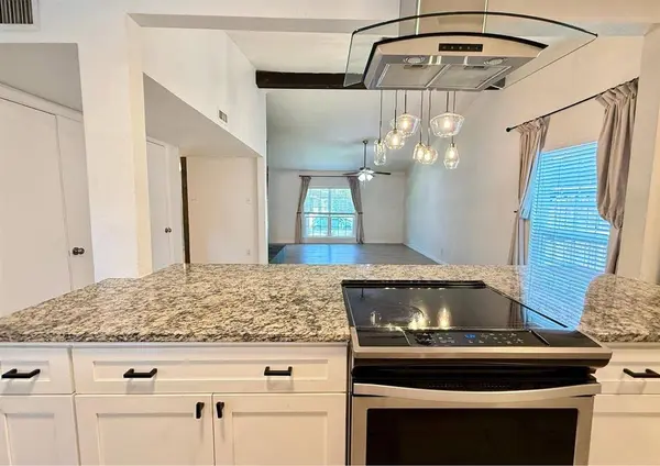 8506 Londonderry Lane, Dallas, TX 75228