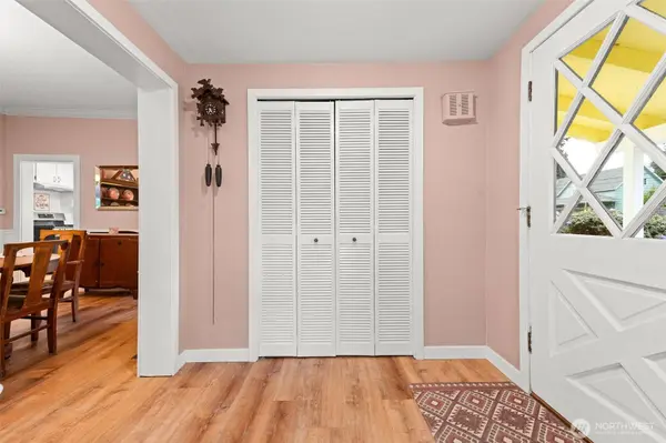 13601 SE 266th ST, Kent, WA 98042