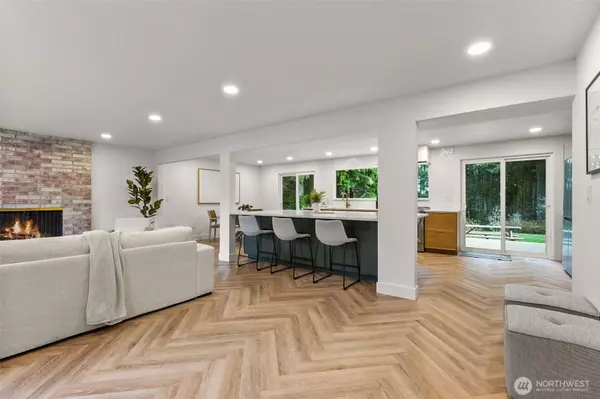 5319 64th AVE W, University Place, WA 98467