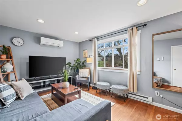 2115 S Ainsworth AVE, Tacoma, WA 98405